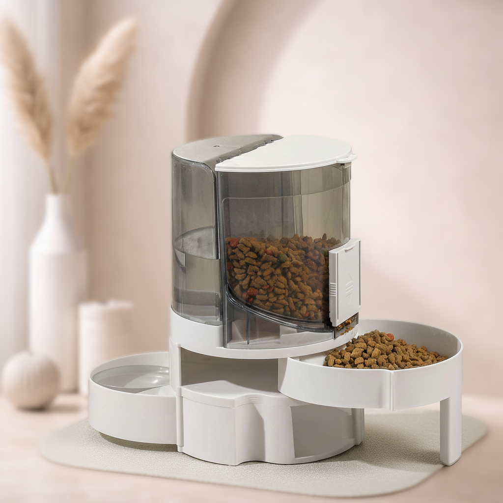 Double Food & Water Station
